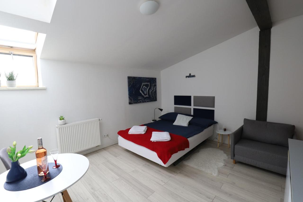 Relaxbox Apartment Krasków Exterior foto