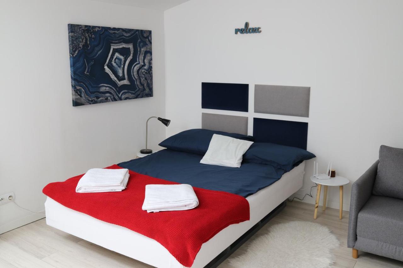 Relaxbox Apartment Krasków Exterior foto